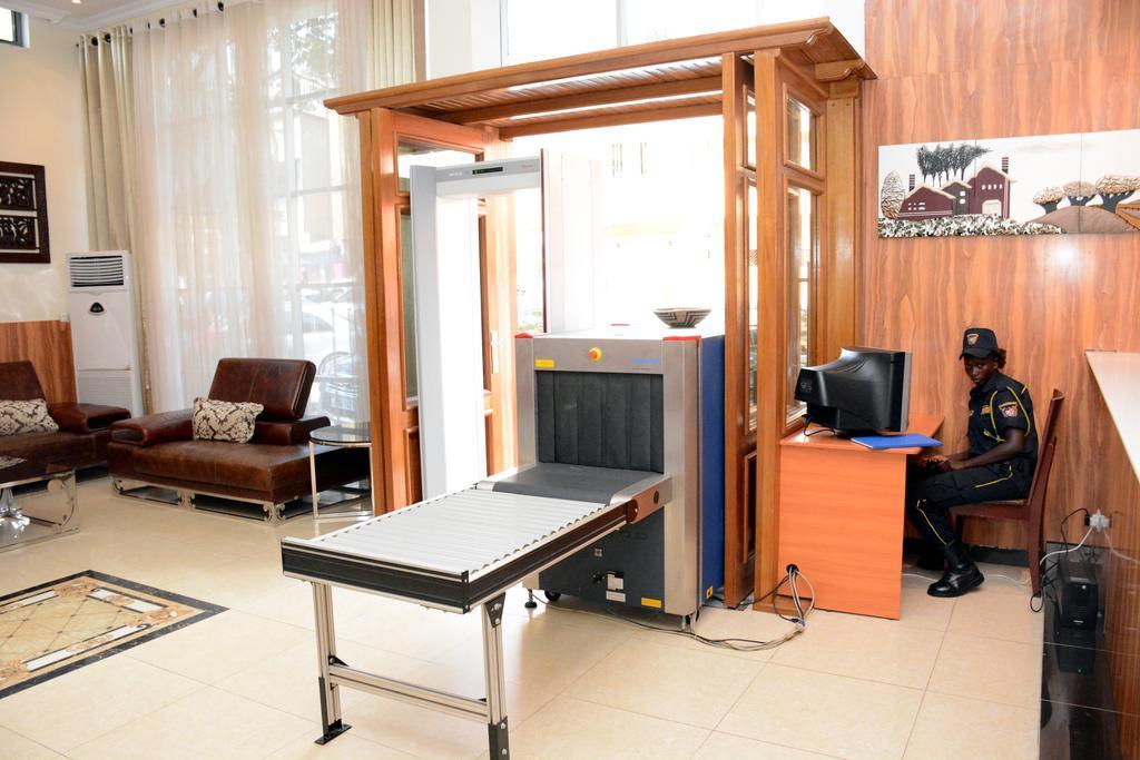 La Posh Hotel Kigali Eksteriør bilde